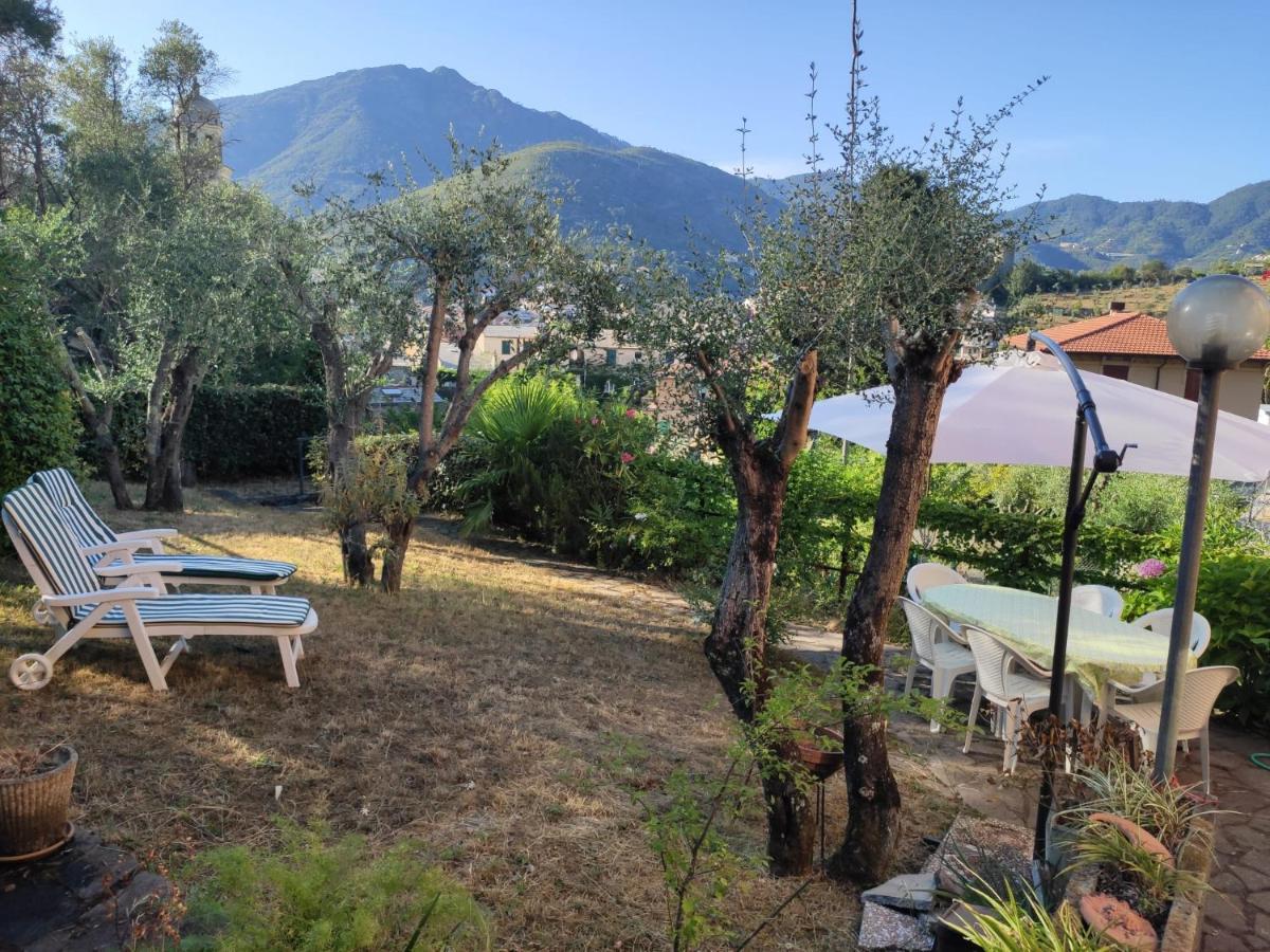 Casa Gaia - Limoncello - Parcheggio Privato Incluso Apartment Levanto Luaran gambar